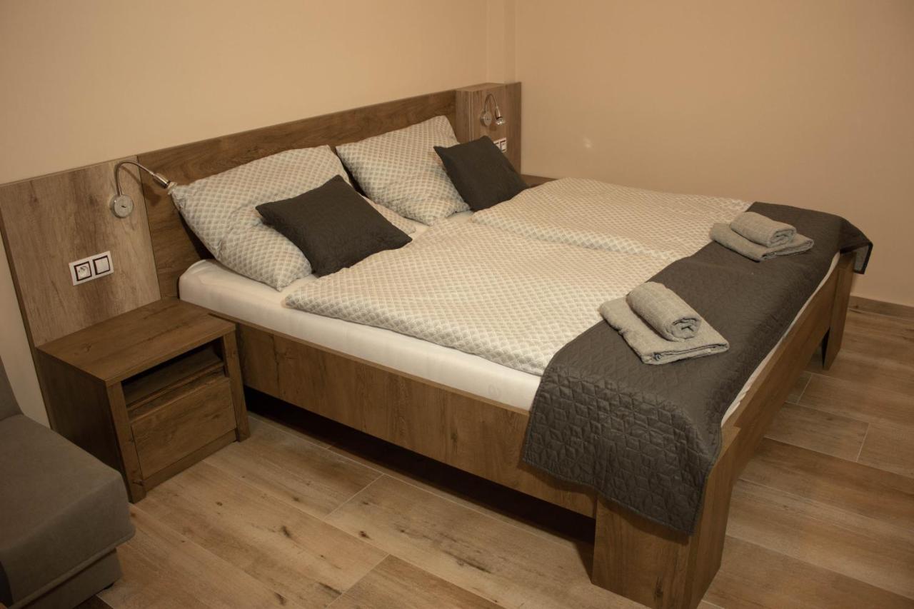 Apartmany Pilot Velka Hledsebe Екстериор снимка